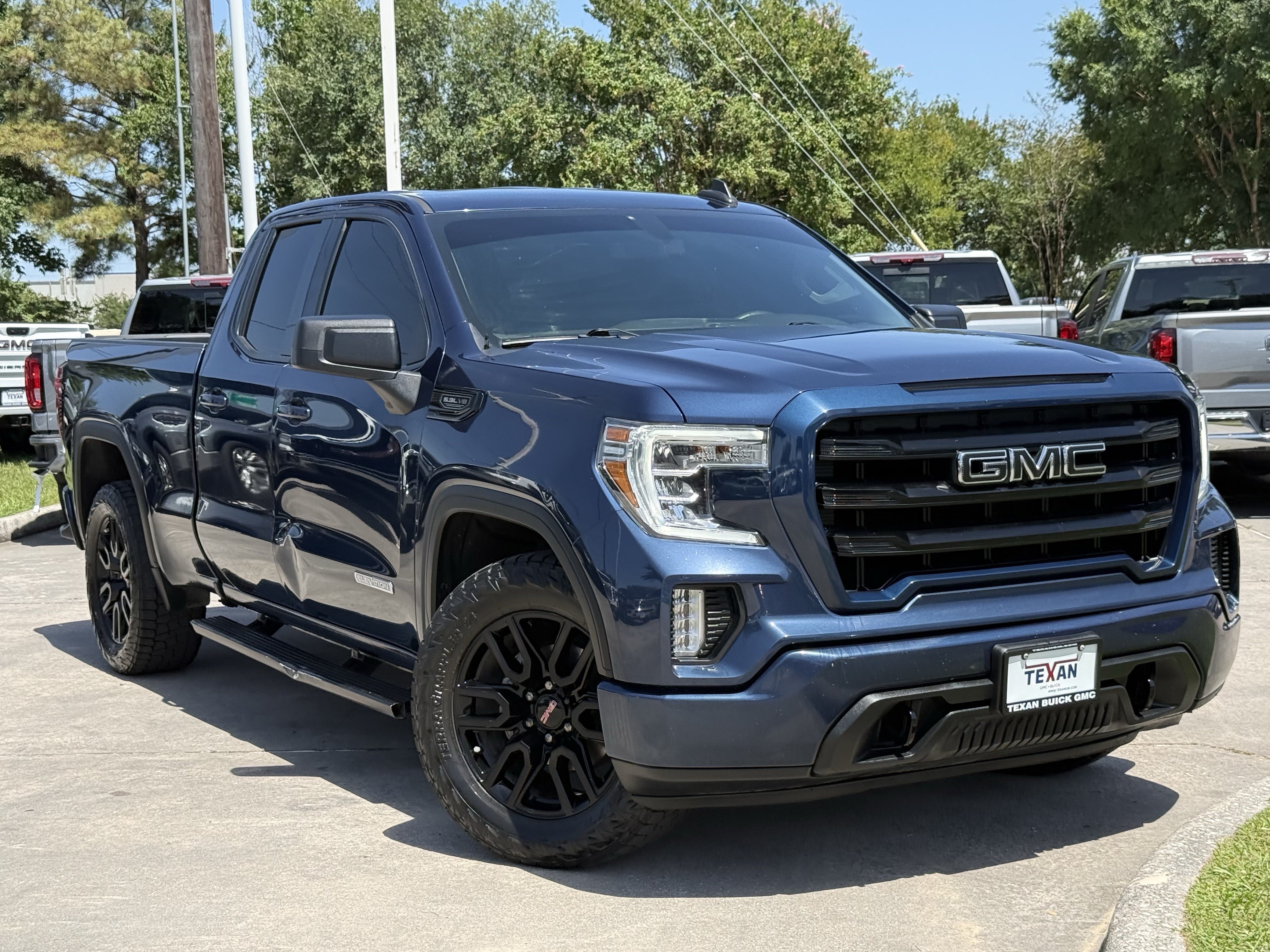 gmc sierra 1500 limited 2022 1GTR8CED1NZ227665 image gmc sierra 1500 limited 2022 1GTR8CED1NZ227665 image